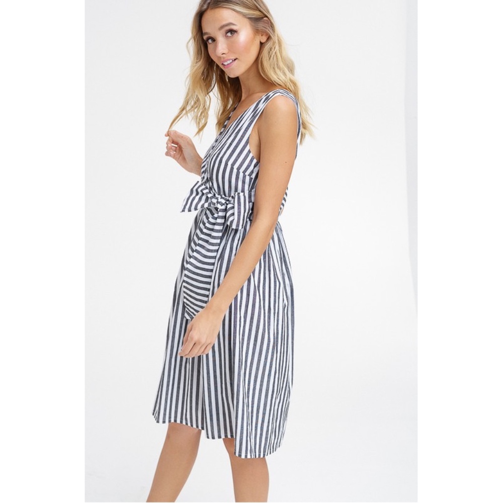 NWT ♡ Striped Wrap Dress with Bow, ON SALE! - Picture 2 of 8